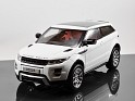 1:18 GT Autos Land Rover Range Rover Evoque 2011 White. Uploaded by Ricardo